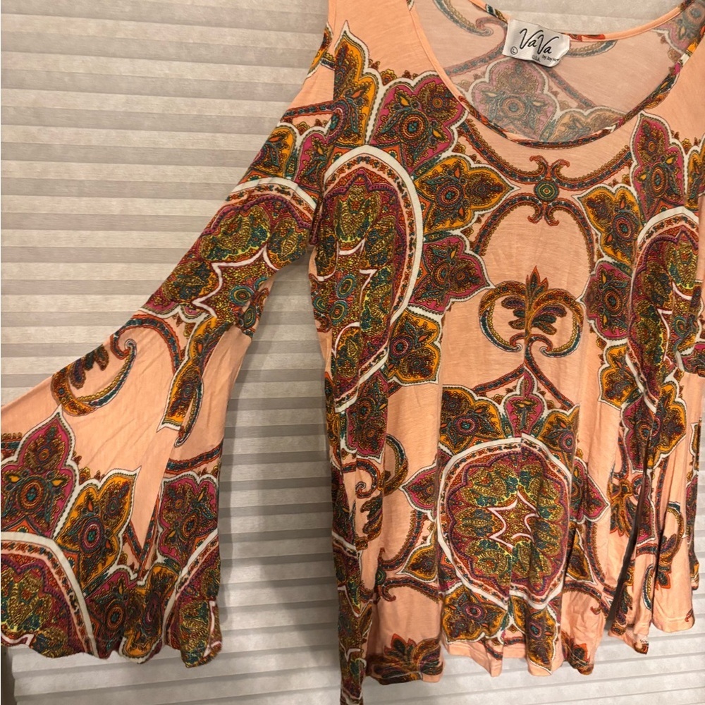 VaVa Elegant Bohemian Paisley Cold Shoulder Blouse women’s size large - Picture 3 of 4